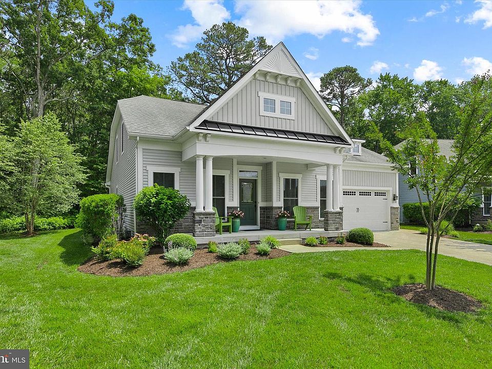 1st image of 37489 Venezia Ct
