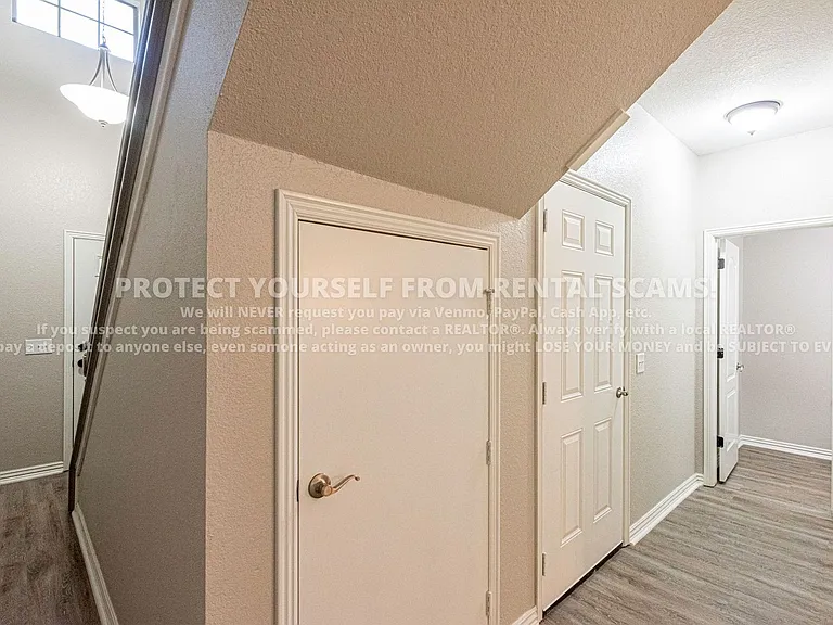 758 W Breeze Cv — Photo 7