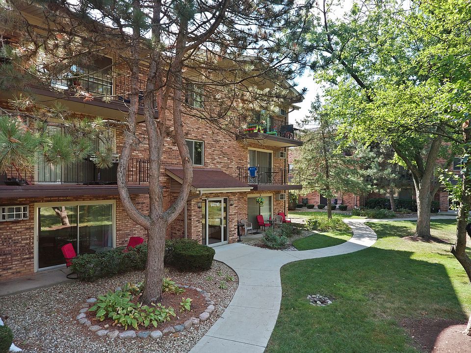 1st image of 14016 Waterbury Dr APT 1402