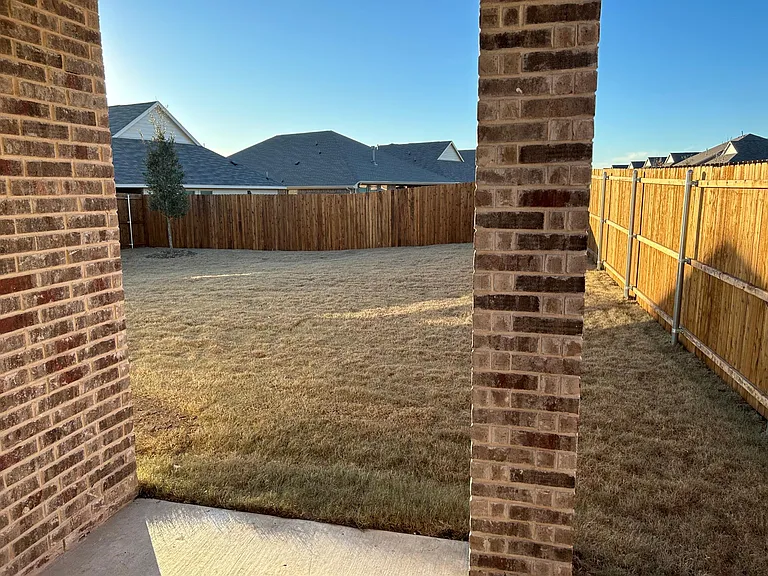7909 Blue Heron Ln — Photo 32
