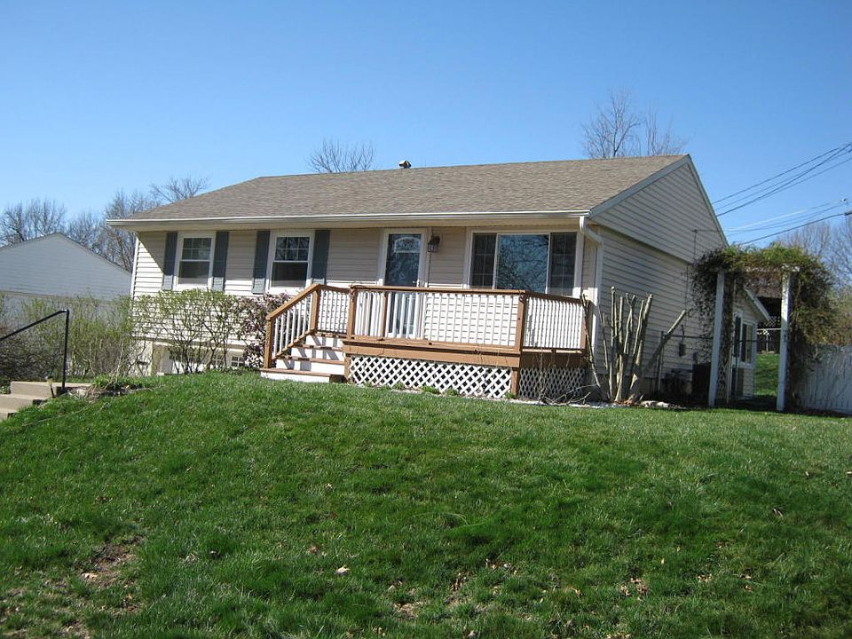 1st image of 5526 Claremont St