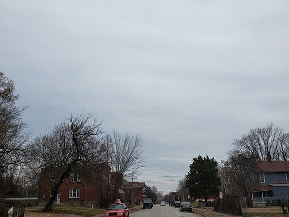 5th image of 762 Bayard Ave