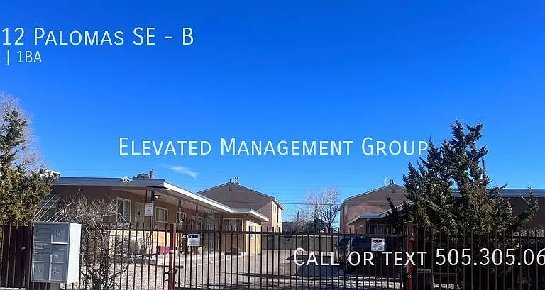 1112 Palomas Dr SE #B — Photo 1