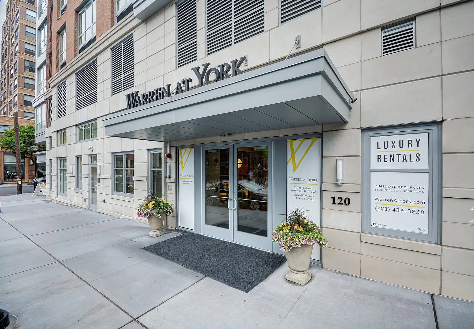 Warren at York by Windsor — Photo 2