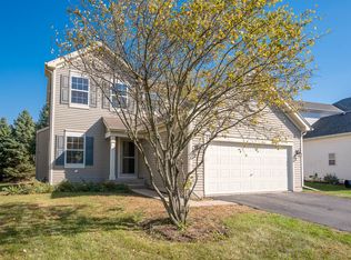 271 Breckenridge Dr, Gilberts, IL 60136