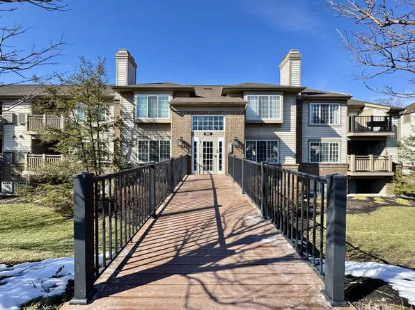 568 Cloverfield Ln APT 201, Fort Wright, KY 41011