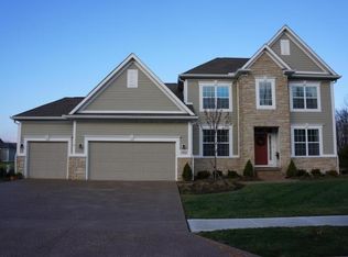 7964 Banker Dr NW, Pickerington, OH 43147