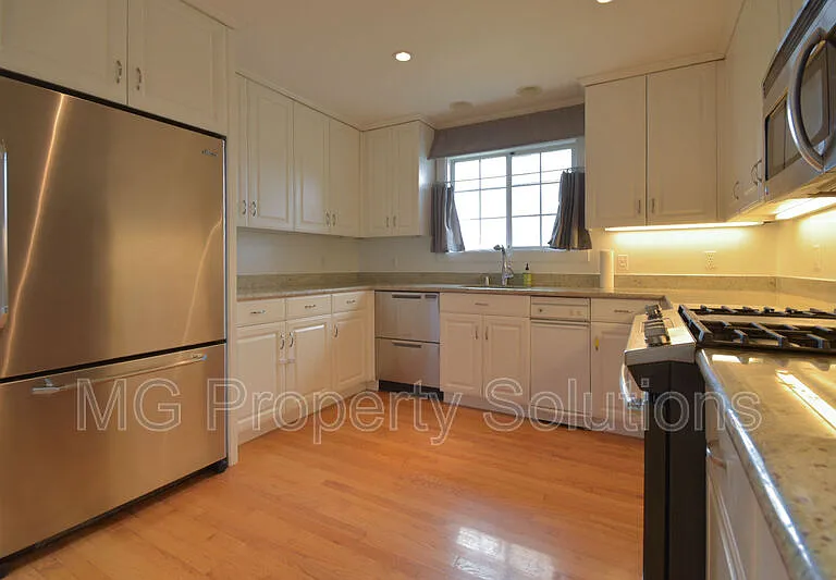521 Rowland Blvd — Photo 7