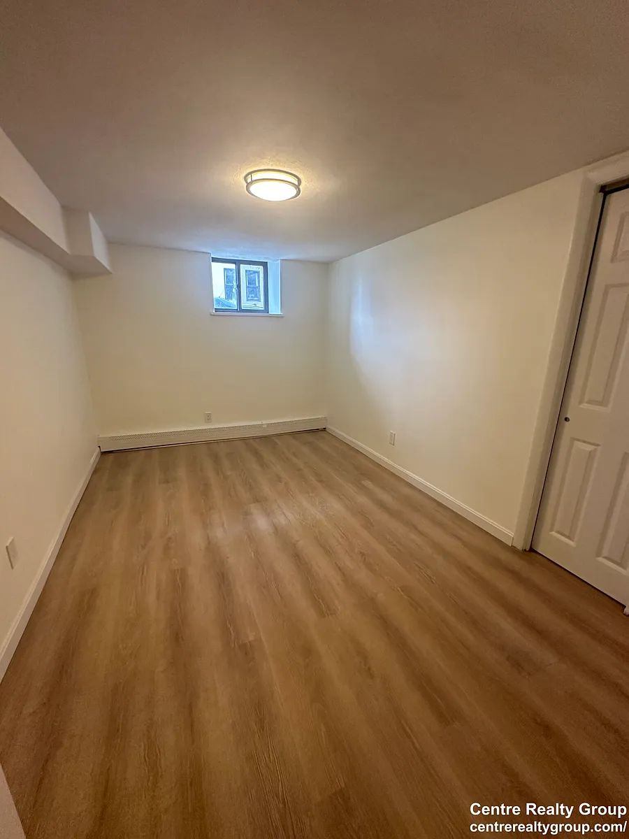 Building Photo - 32 Reedsdale St #4