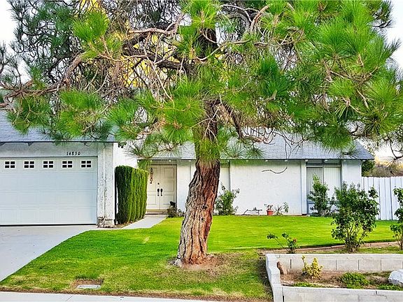 2nd image of 14830 Daisy Meadow St