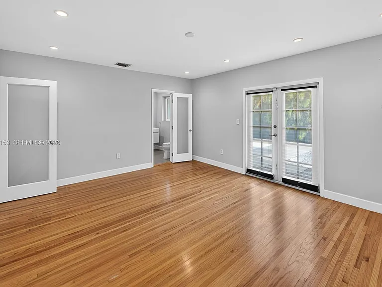 10025 NE 3rd Ave — Photo 50