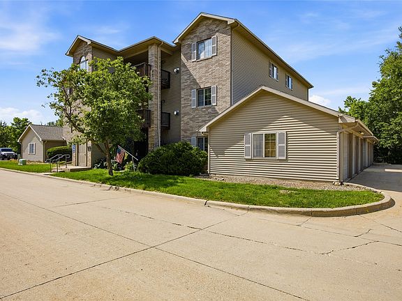 2nd image of 3028 Center Point Rd NE APT 204