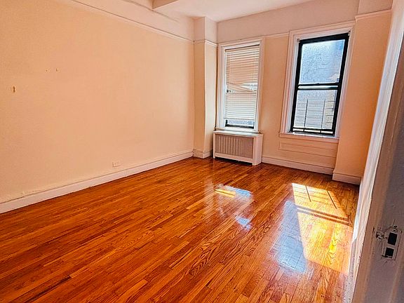 3rd image of 128 Fort Washington Ave APT 6D