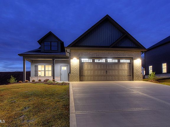 2nd image of 539 Catalina Ct