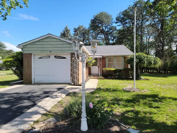 799 Hudson Parkway, Whiting, NJ 08759