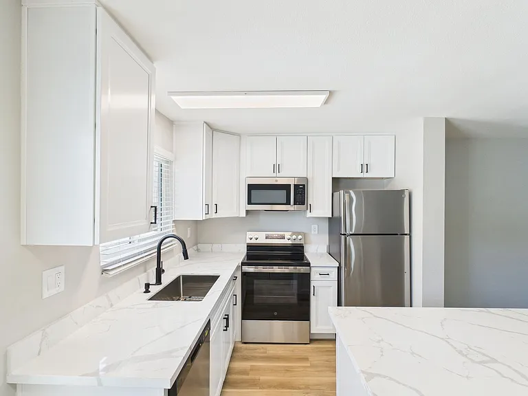 NNP - 3752 Nile Street — Photo 47