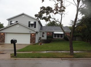 1859 Chippendale Ln, Glendale Heights, IL 60139