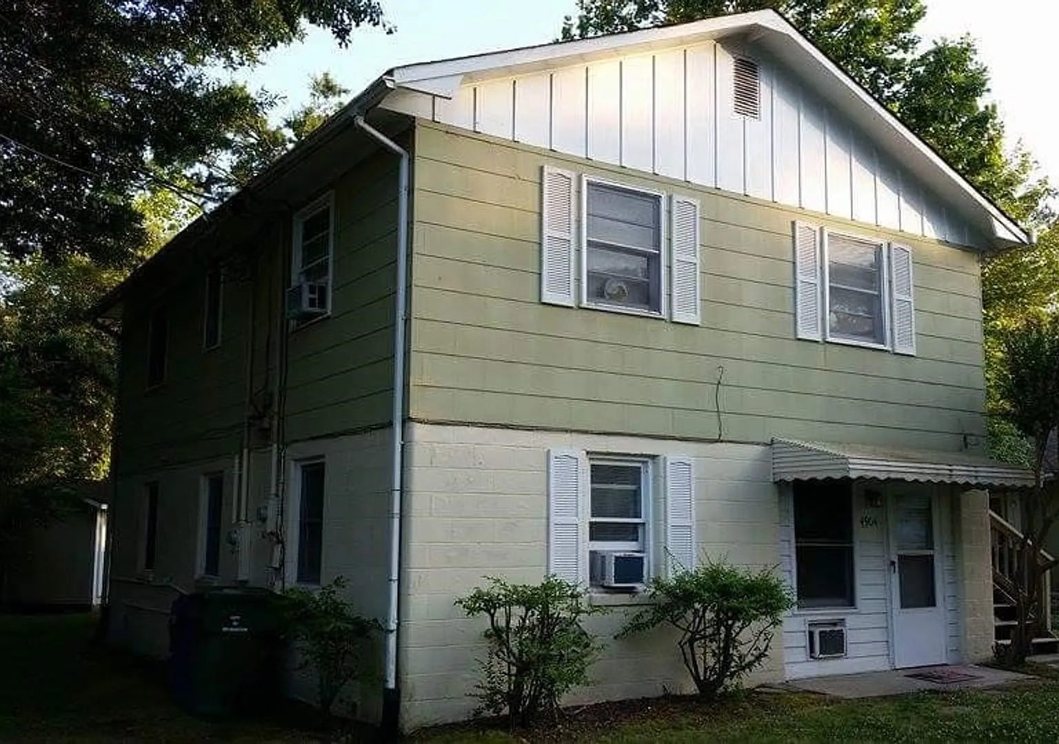 2 Bedroom Duplex — Photo 1