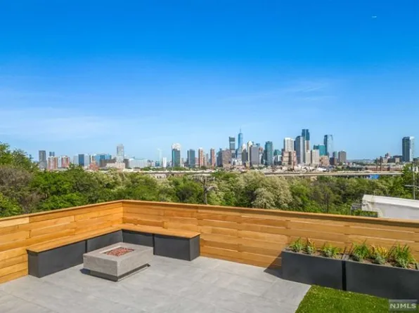 2 Elizabeth St, Jersey City, NJ 07306