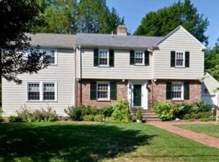 2 Upwey Rd, Wellesley, MA 02481