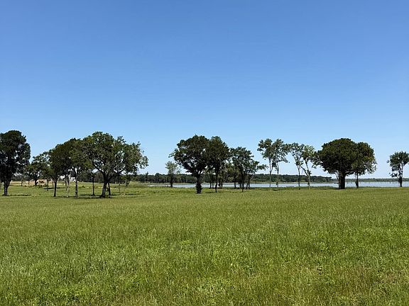 4th image of 111 The Landings Way