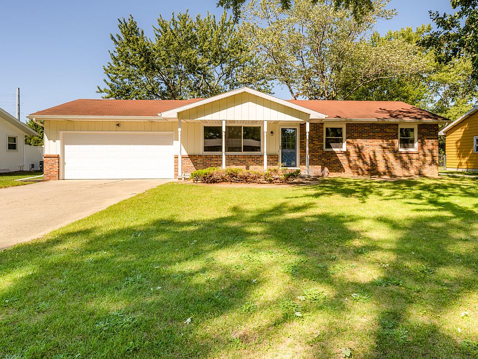1st image of 989 Lausman Dr