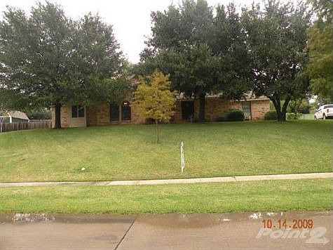 1st image of 102 Creekview Ln