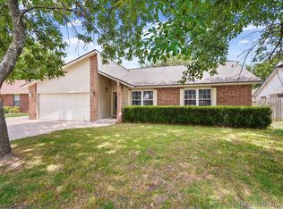 621 S Fir Ave, Broken Arrow, OK 74012