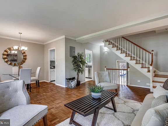 2nd image of 3317 Coryell La