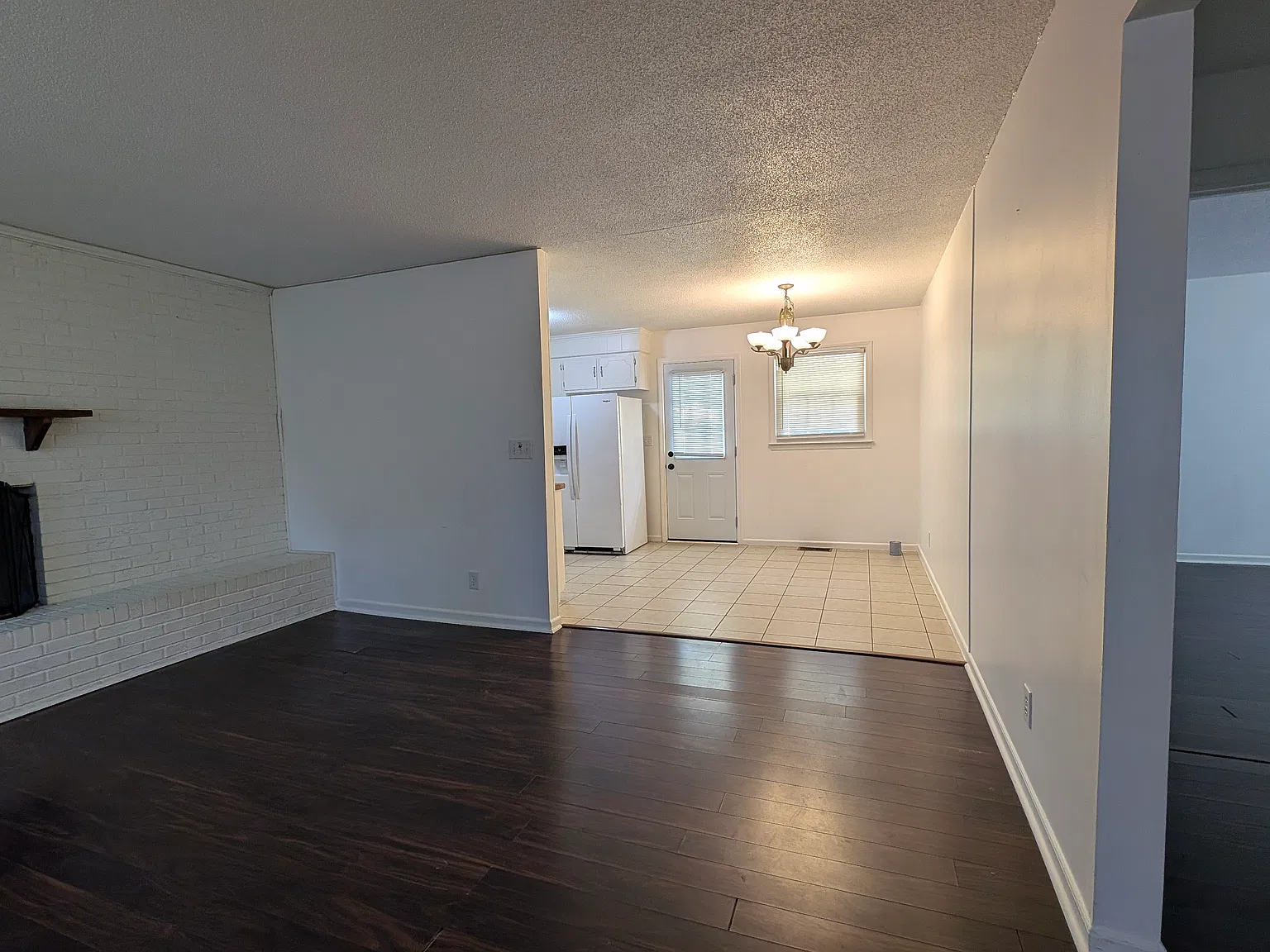 2 bed, 1029 sqft, $1,200 — Photo 3