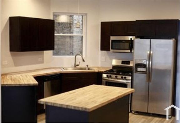 4th image of 6504 S Maryland Ave #2
