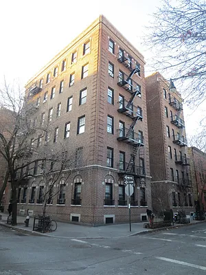 Rented by Waverly Realty Associates | media 29