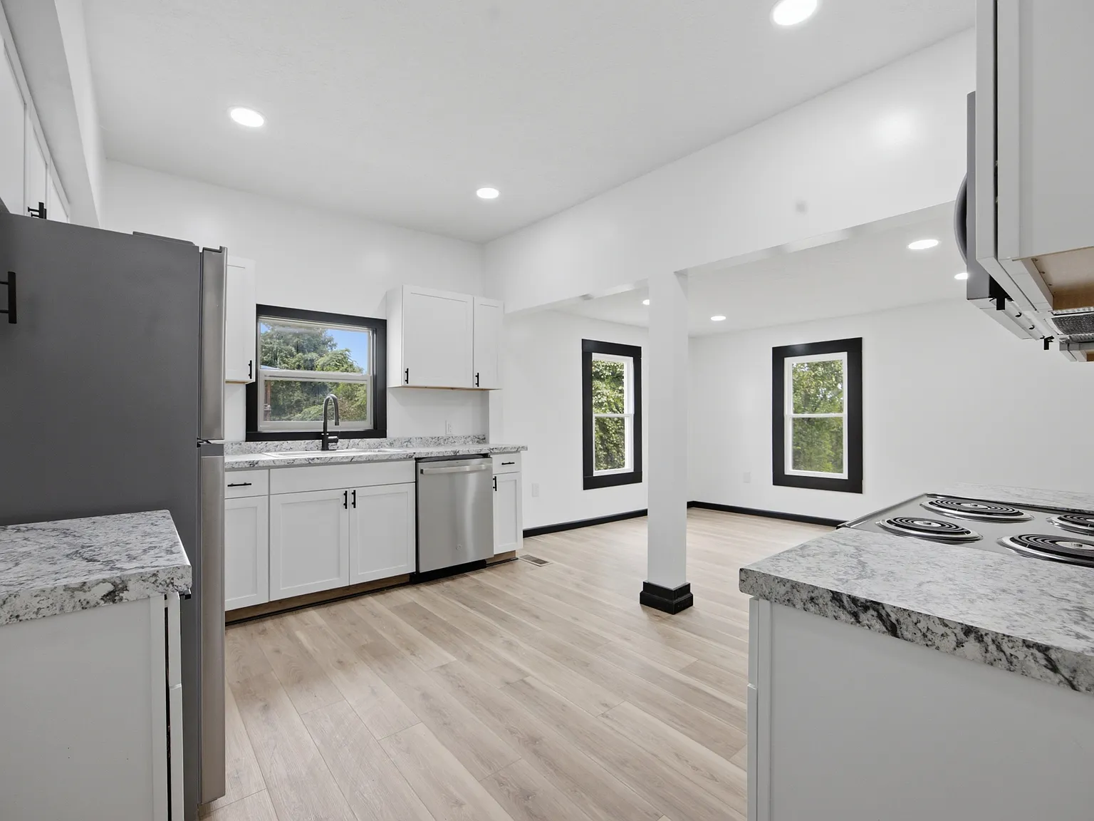 4 bed, 2044 sqft, $1,450 — Photo 1