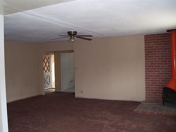 Living Room Looking Towards Front Door