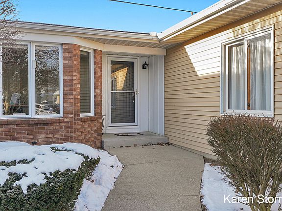 3rd image of 4308 Redbush Dr SW #55