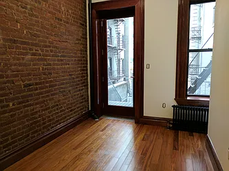 Rented by Brandon Sassouni, LREB