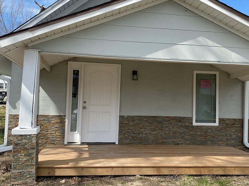 1st image of 1124 S 36th St