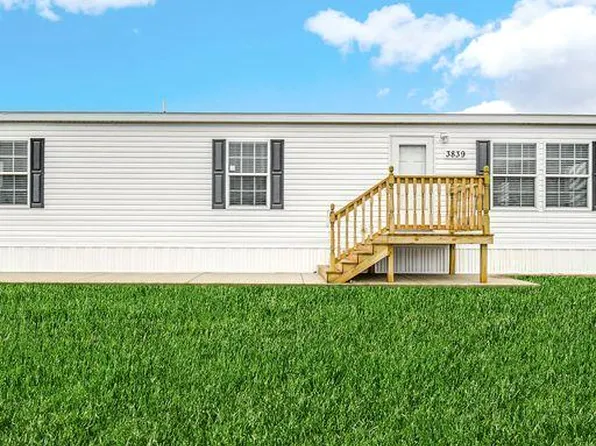 3839 Kensington Ave #440, Portage, IN 46368