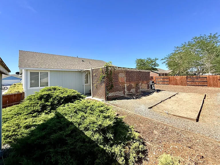 524 Darren Way — Photo 24