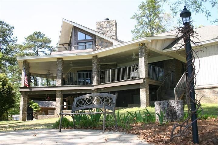 1st image of 646 Bow Road