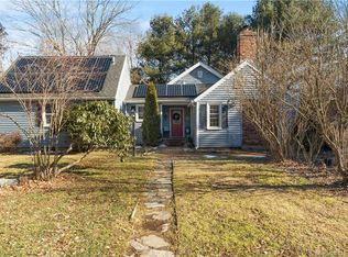 499 Horse Pond Rd, Madison, CT 06443