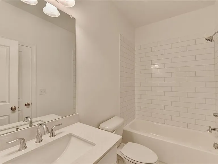 603 Millcroft Blvd — Photo 8
