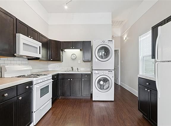 4th image of 731 Amelia St