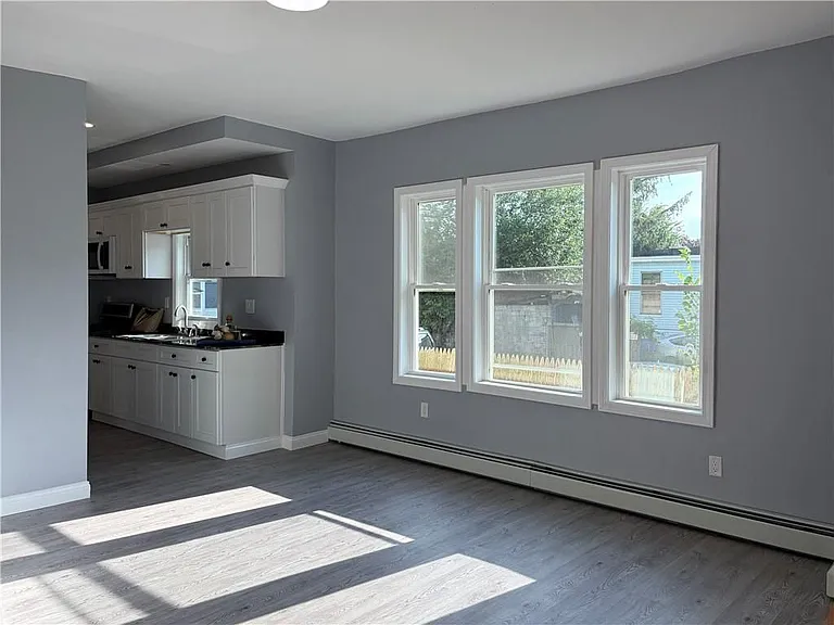 98 Whitmarsh St #1 — Photo 10