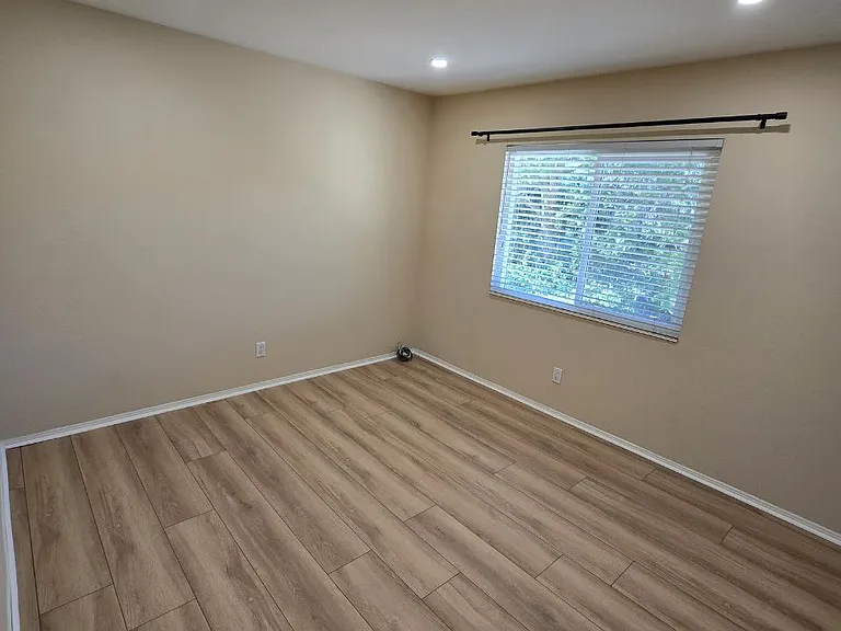 7169 Castle Peak Dr — Photo 32