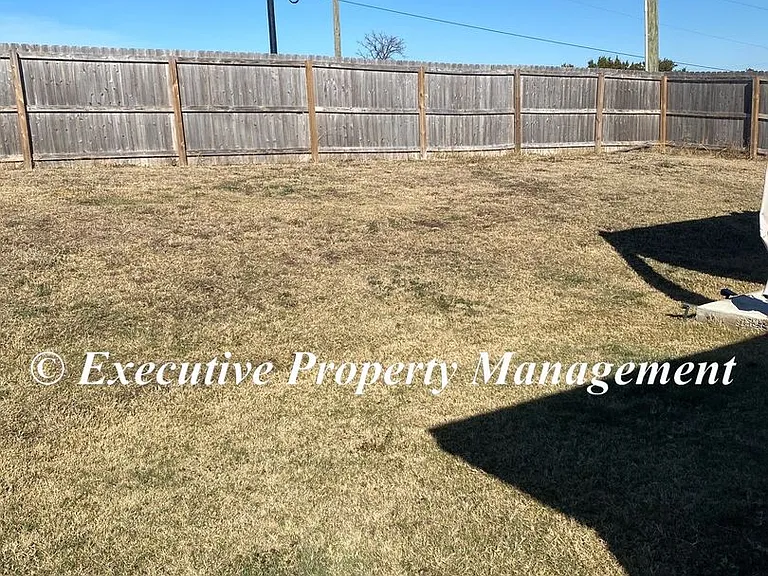 1781 Dryden Ave — Photo 26