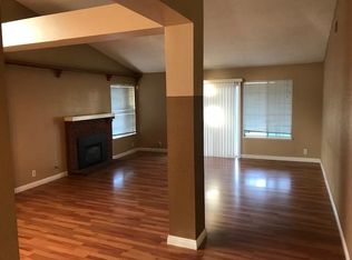 1261 Longmeadow Dr, Gilroy, CA 95020