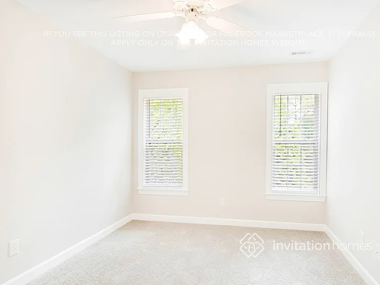 6917 Oviedo Dr — Photo 2