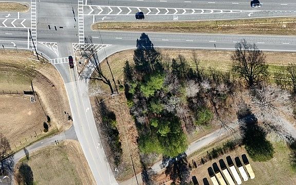 2nd image of 0 Osburn Rd
