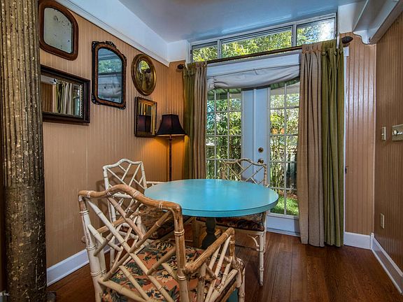 Breakfast Nook